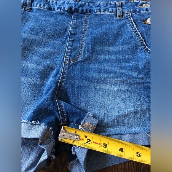 Love Tree Denim Women’s M Medium Vintage Wash Raw Cuffed Hem Denim/Jean Overalls - Picture 10 of 12